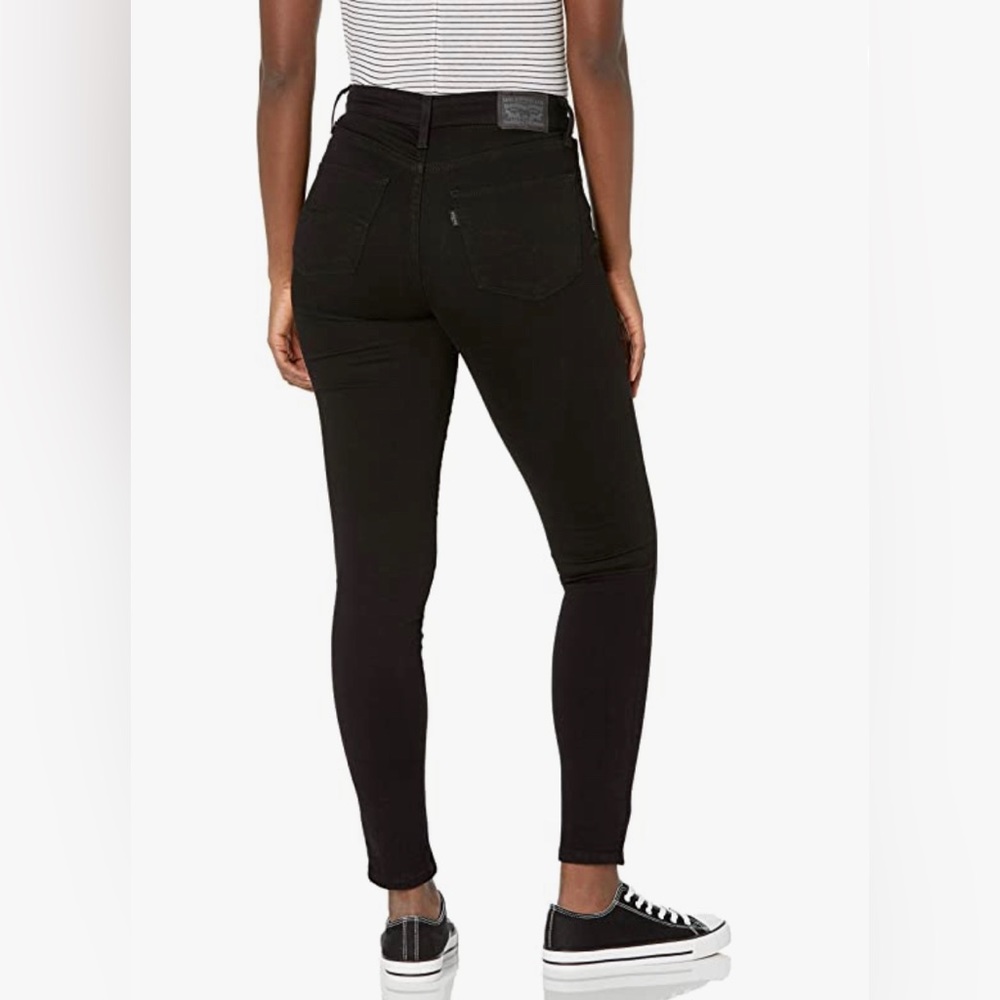 Levi’s Woman’s 721 High Rise Skinny size 27W, 30L Waterless. Black, “Soft Black”